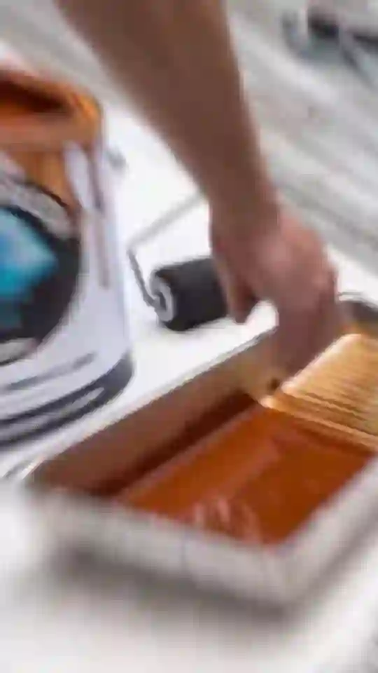 Irving Brush — Painting / Staining reel by Atlas Studio