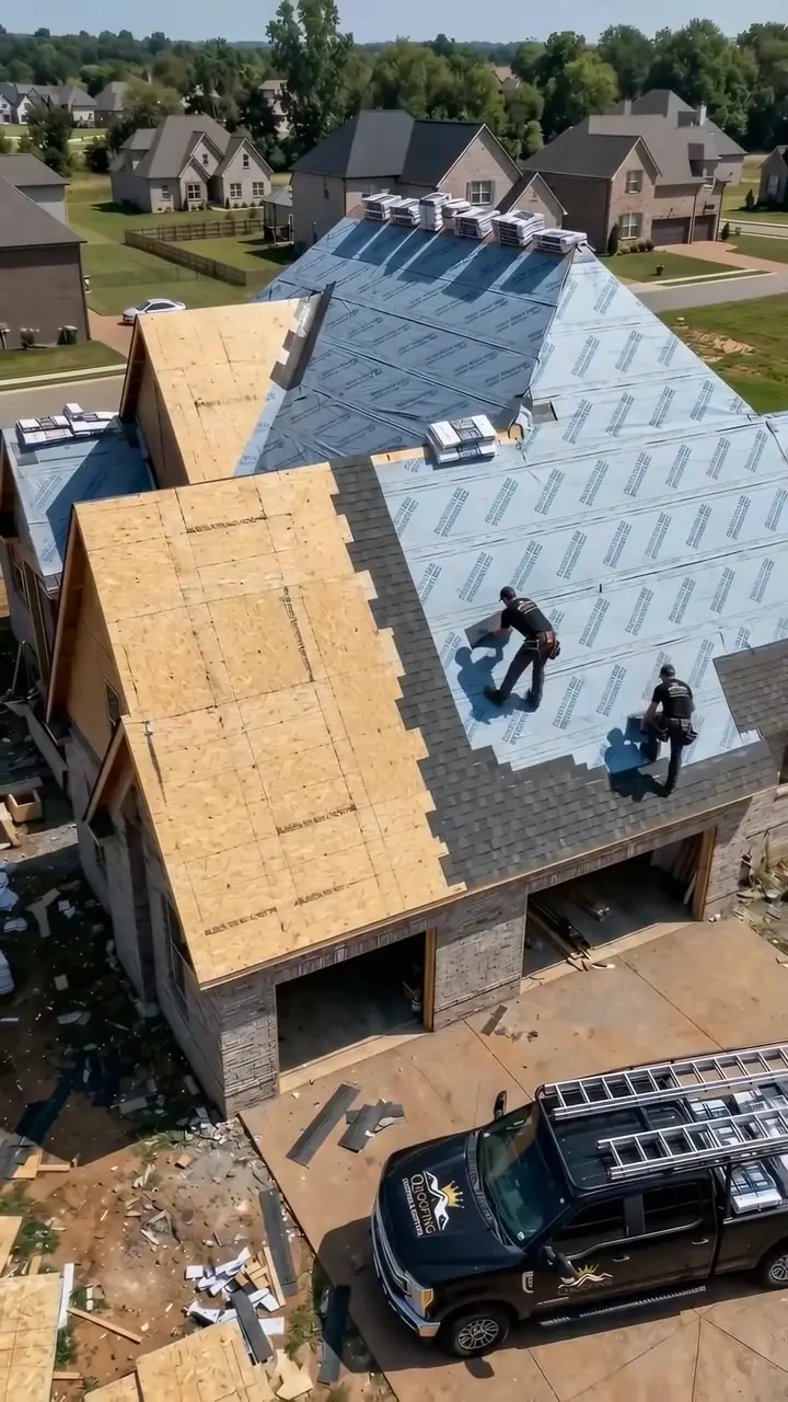 Queen Roofing — Roofing reel by Atlas Studio
